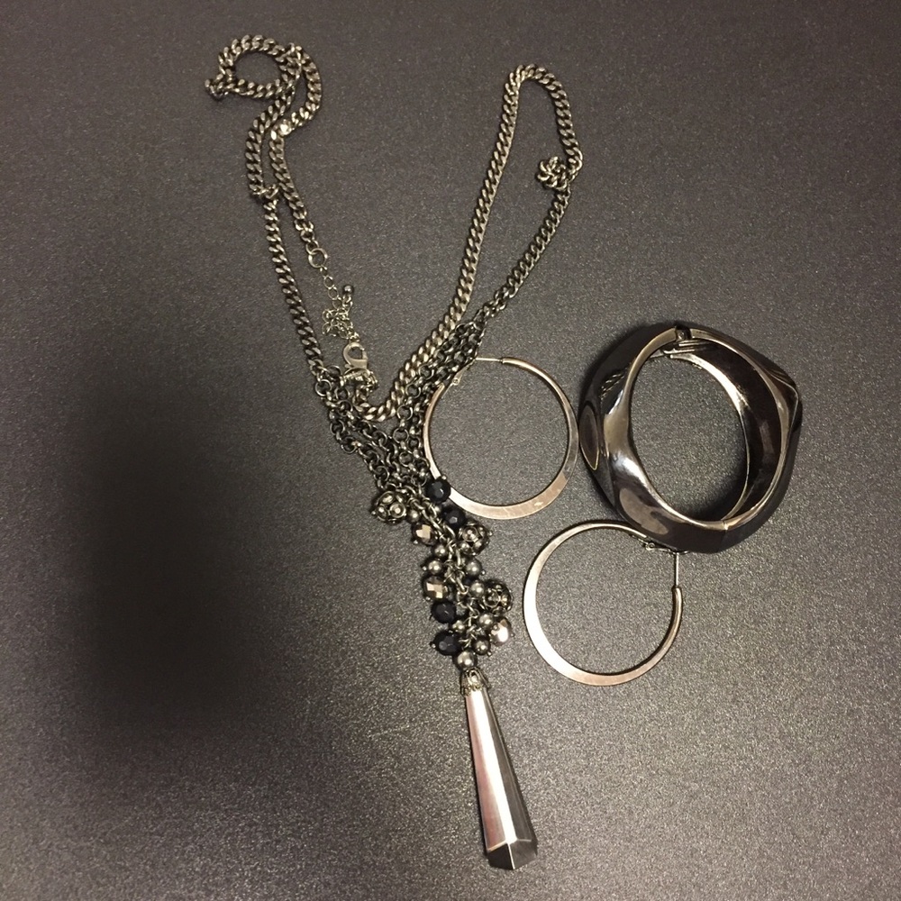 Lia Sophia Necklace with Accessory Assortment